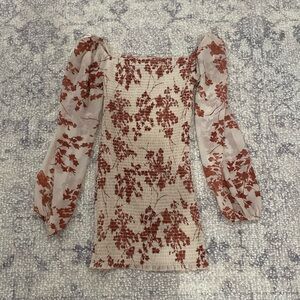 WINDSOR Red/Beige Floral Fitted Dress With Long Sleeves SIZE: SMALL